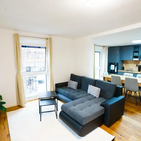 Aparthotel Prestige - Urban Lofts 4*