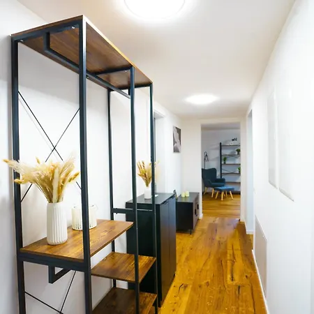 Prestige - Urban Lofts Aparthotel