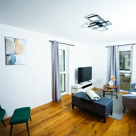 Prestige - Urban Lofts Aparthotel 4*