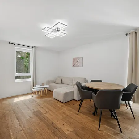 Prestige - Urban Lofts Aparthotel 4*