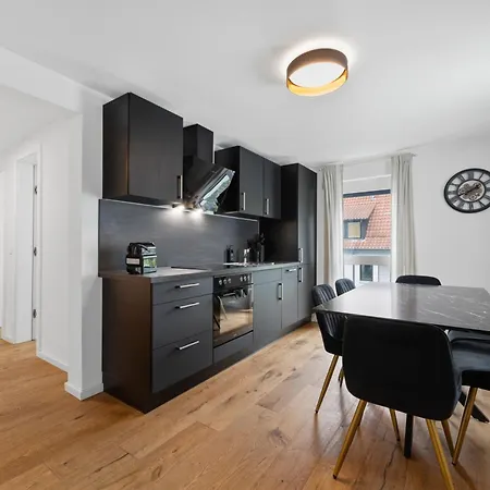 Aparthotel Prestige - Urban Lofts 4*