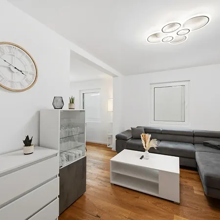 Prestige - Urban Lofts 4*